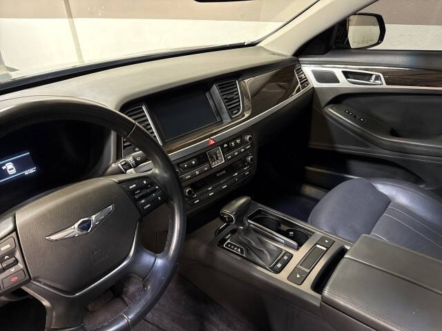 2020 Genesis G80
