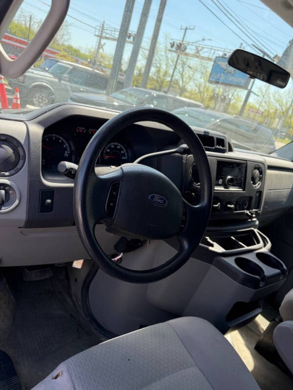 2011 Ford E-Series