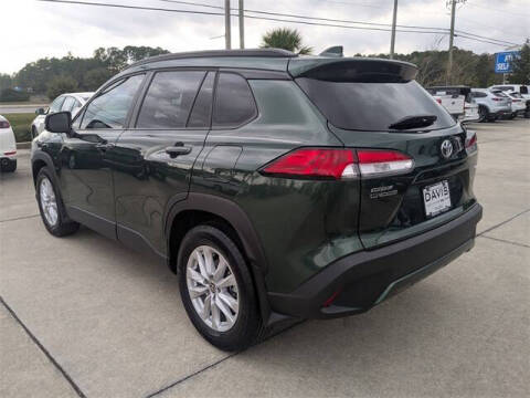 2024 Toyota Corolla Cross LE