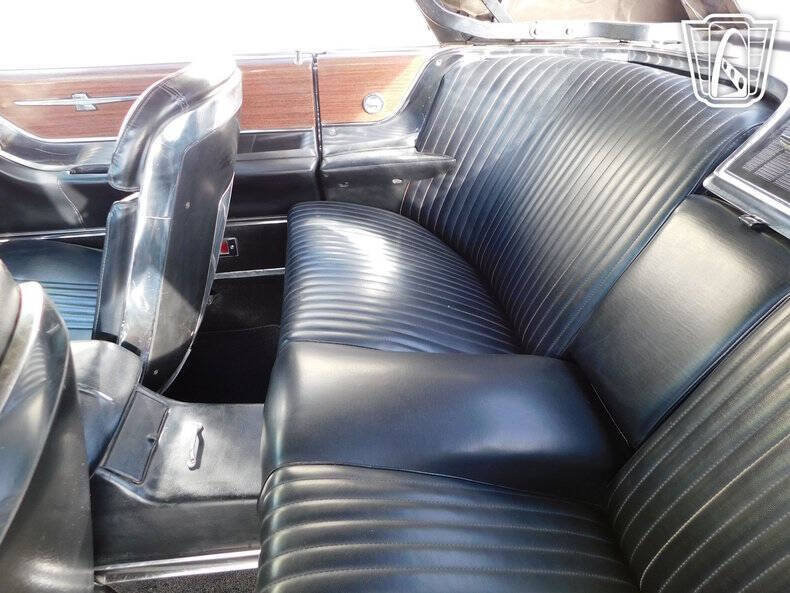 1965 Ford Thunderbird