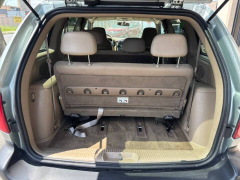 2003 Dodge Caravan SE