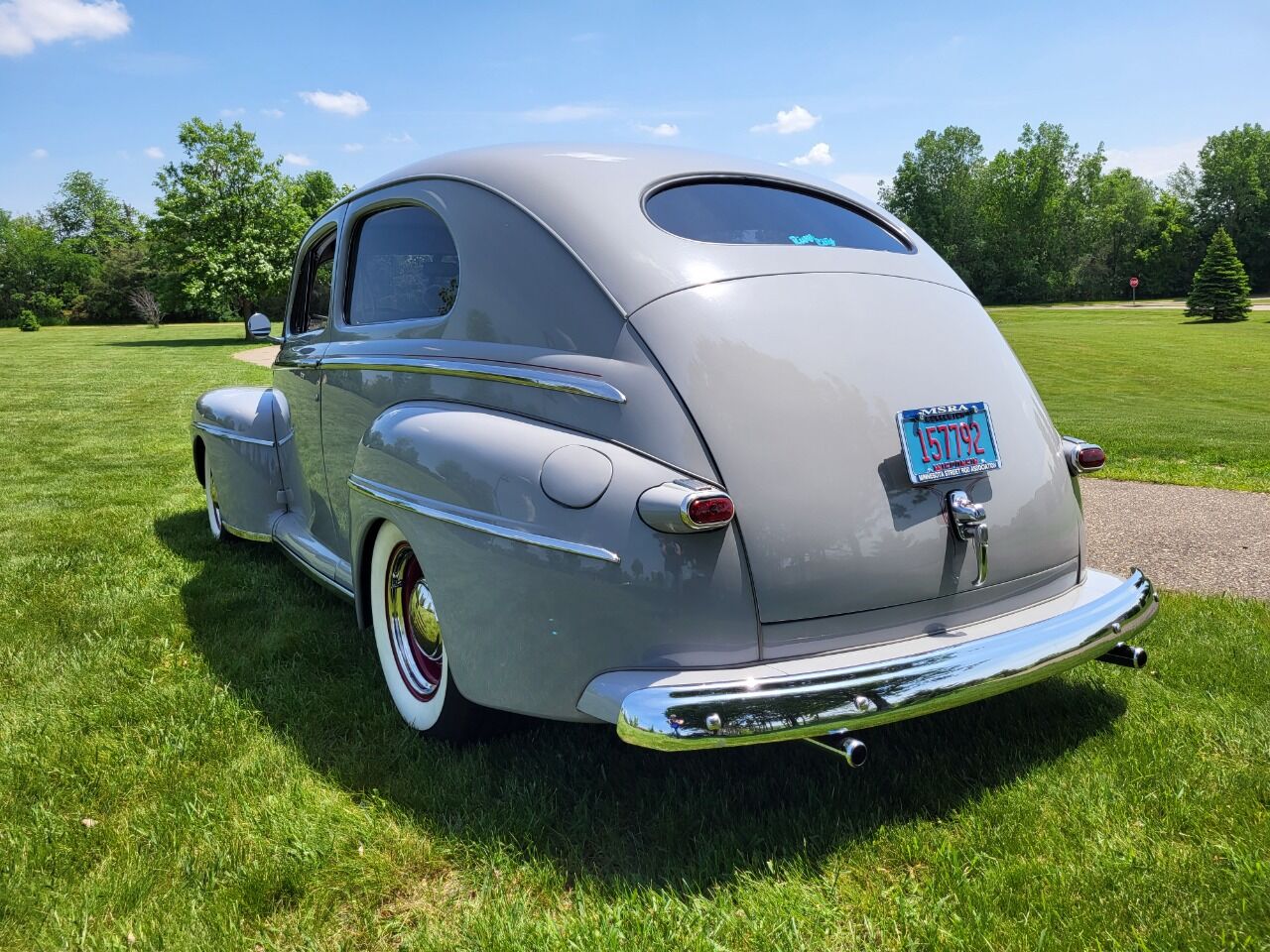 1948 Ford Super Deluxe 12