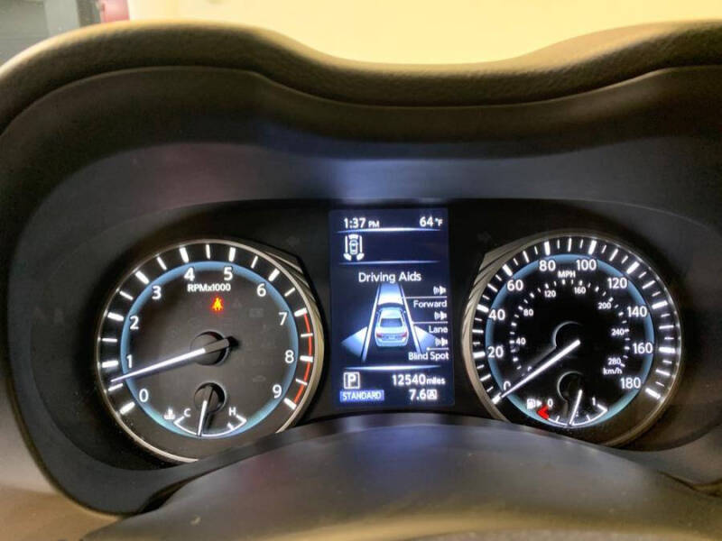 2022 Infiniti Q50 Luxe