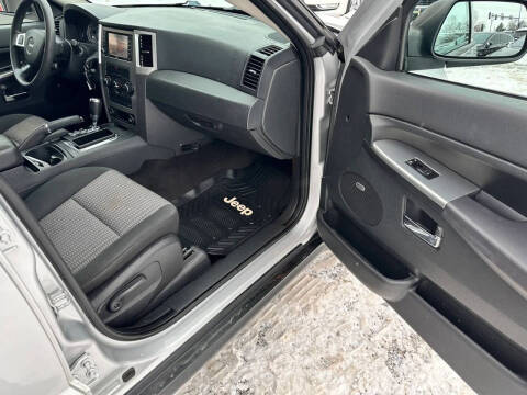 2009 Jeep Grand Cherokee Laredo