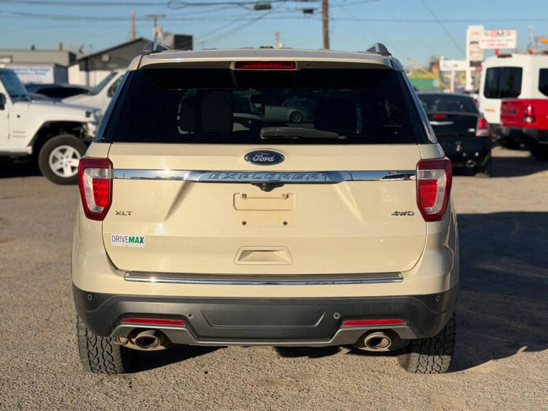 2018 Ford Explorer XLT