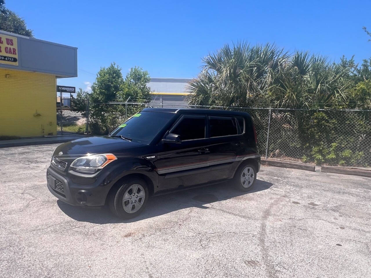 Black 2013 Kia Soul Base 4dr Crossover 6A 1