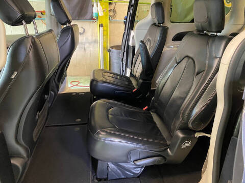 2017 Chrysler Pacifica Touring Plus