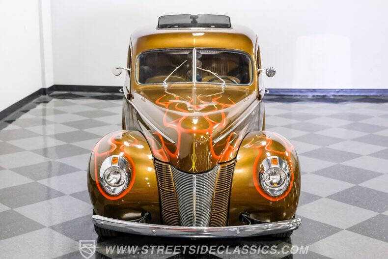 1940 Ford Deluxe