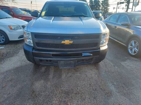 2013 Chevrolet Silverado 1500 for sale at Car Connection in Yorkville IL