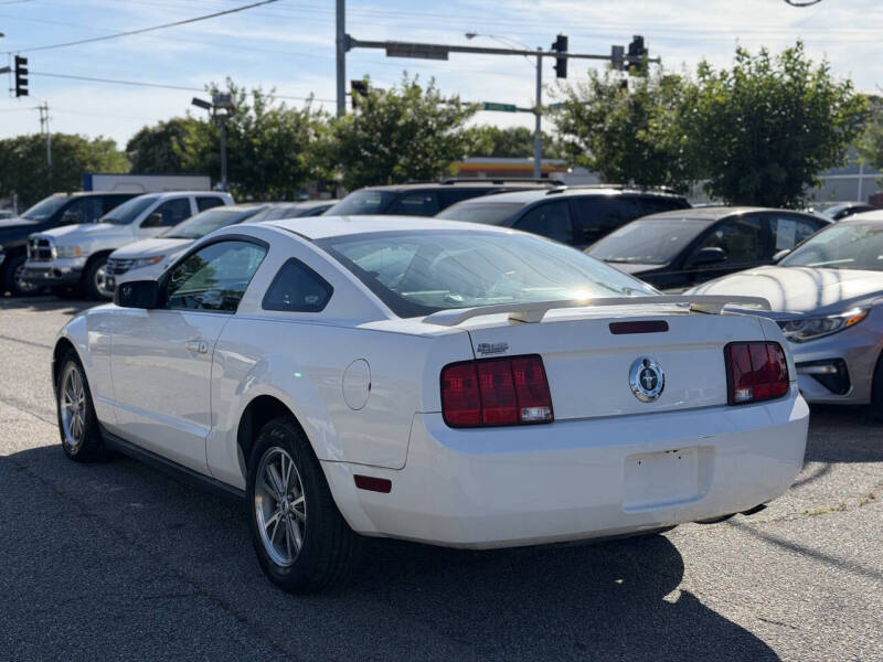 2005 Ford Mustang V6 Premium