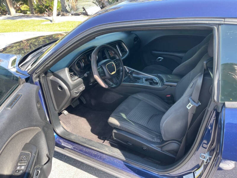 2016 Dodge Challenger SXT