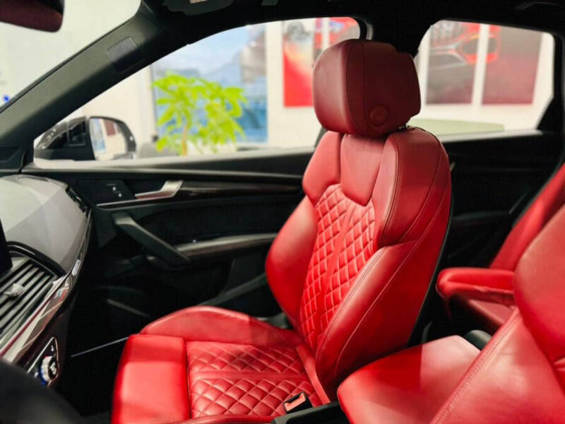 2024 Audi SQ5 3.0T quattro Premium Plus