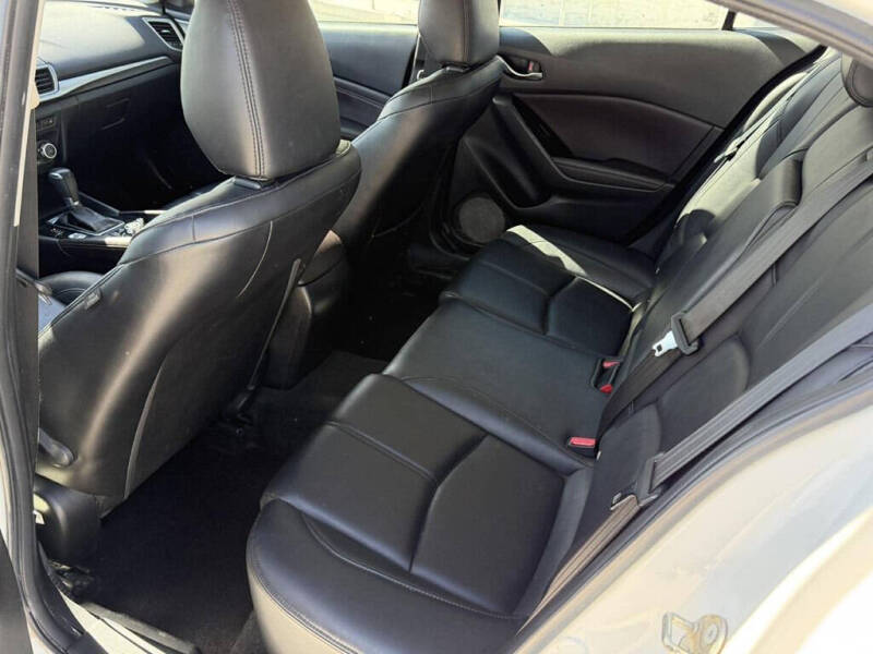 2017 Mazda MAZDA3 Touring