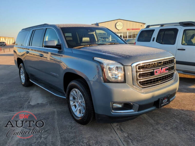 GMC Yukon XL's photo