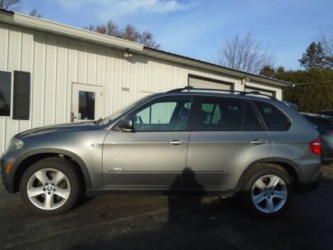2010 BMW X5 for sale at NORTHLAND AUTO SALES in Dale WI