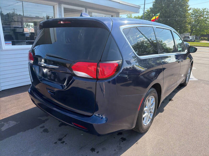 2017 Chrysler Pacifica Touring