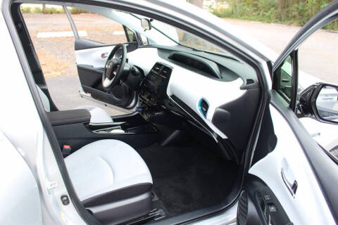 2017 Toyota Prius Three