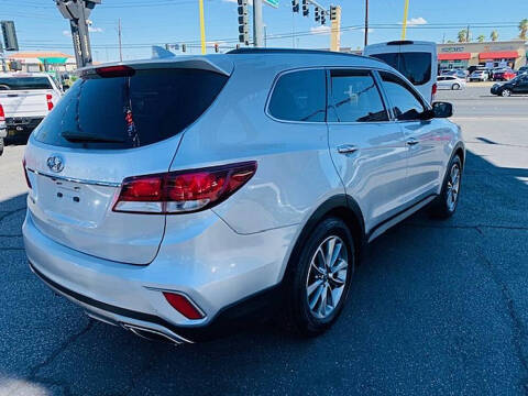 2018 Hyundai Santa Fe SE