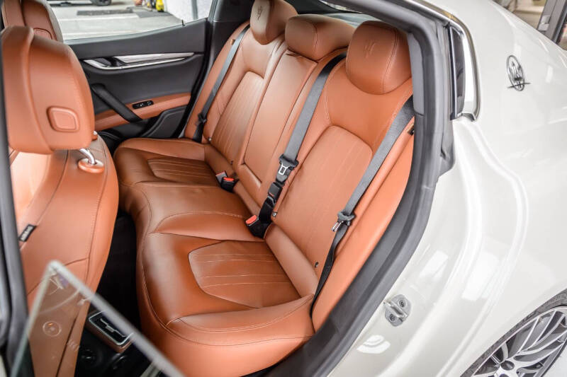 2020 Maserati Ghibli