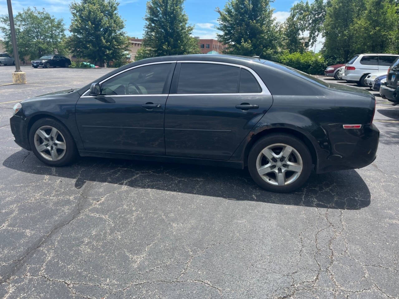 2010 Chevrolet Malibu for sale at Villa Park Cars in Oakbrook Terrace , IL