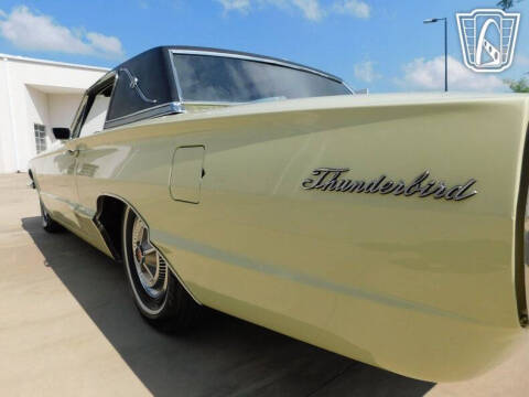 1966 Ford Thunderbird