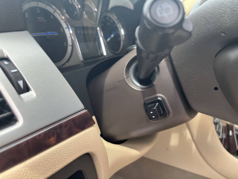 2011 Cadillac Escalade Luxury