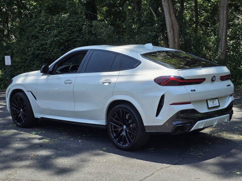 2021 BMW X6 M50i