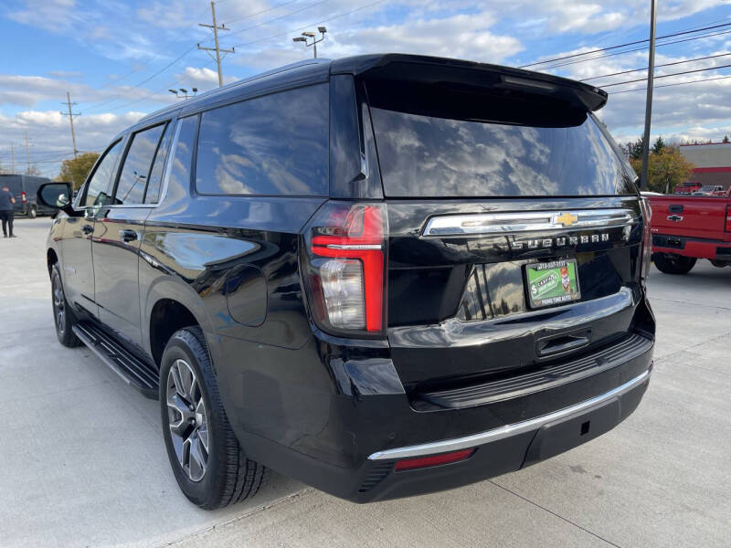 2022 Chevrolet Suburban LT