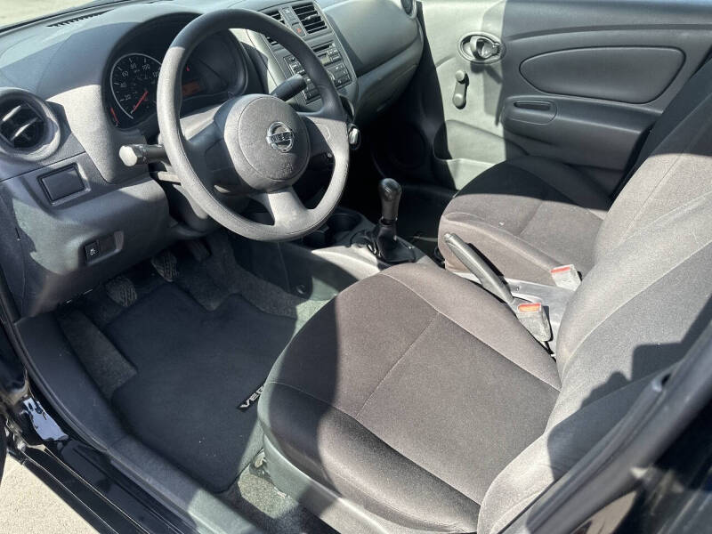 2014 Nissan Versa 1.6 S