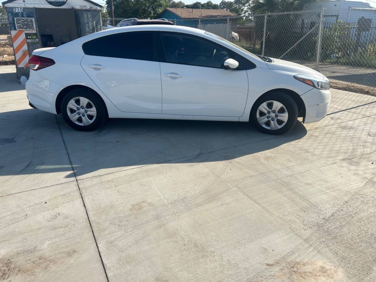 2018 Kia Forte for sale at A & E Cars in Bakersfield, CA