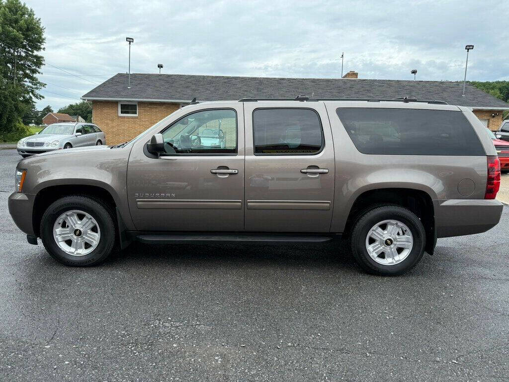 2014 Chevrolet Suburban 6