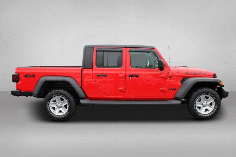 2020 Jeep Gladiator Sport