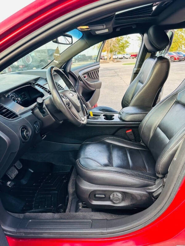 2018 Ford Taurus SEL