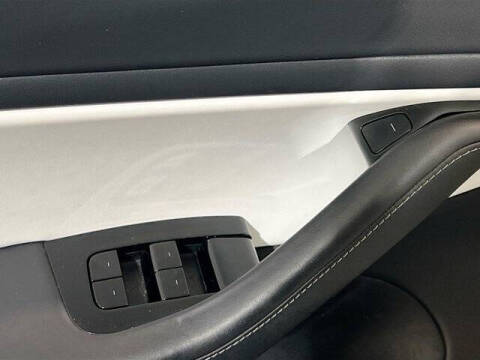 2020 Tesla Model 3 Standard Range