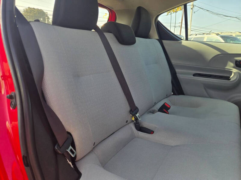 2014 Toyota Prius c One