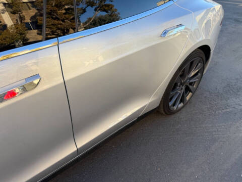 2013 Tesla Model S Performance