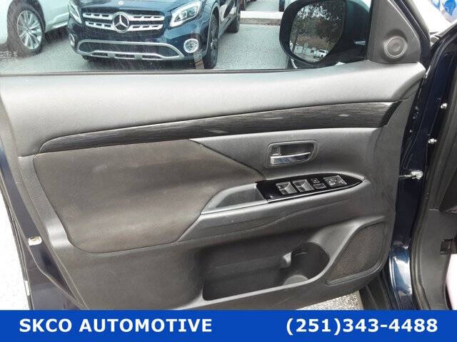 2018 Mitsubishi Outlander LE