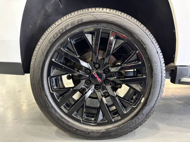 2020 GMC Yukon XL SLT