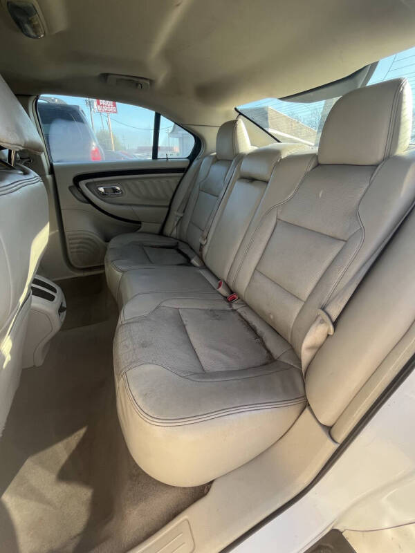 2010 Ford Taurus Limited