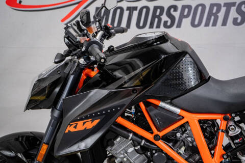 2015 KTM 1290 Super Duke R