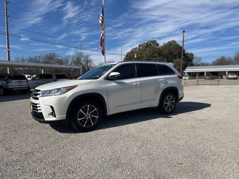 2017 Toyota Highlander for sale at Bostick's Auto & Truck Sales LLC in Brownwood TX