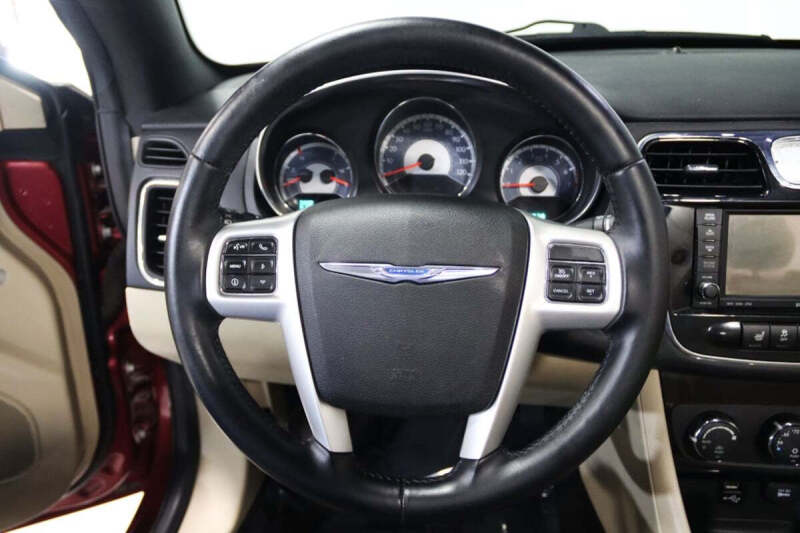 2013 Chrysler 200 Limited