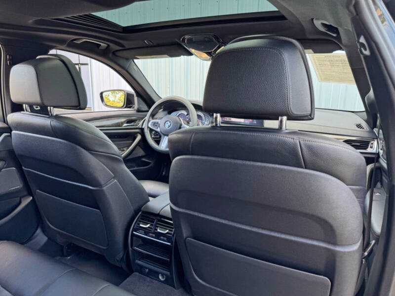 2017 BMW 5 Series 540i