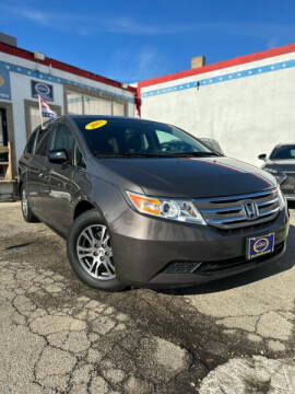 2013 Honda Odyssey for sale at AutoBank in Chicago IL