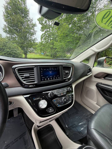 2019 Chrysler Pacifica Touring L