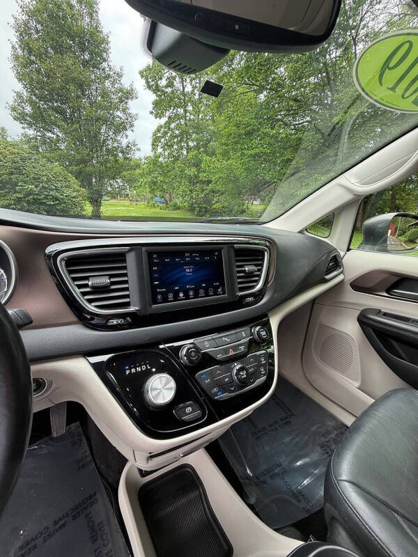 2019 Chrysler Pacifica Touring L