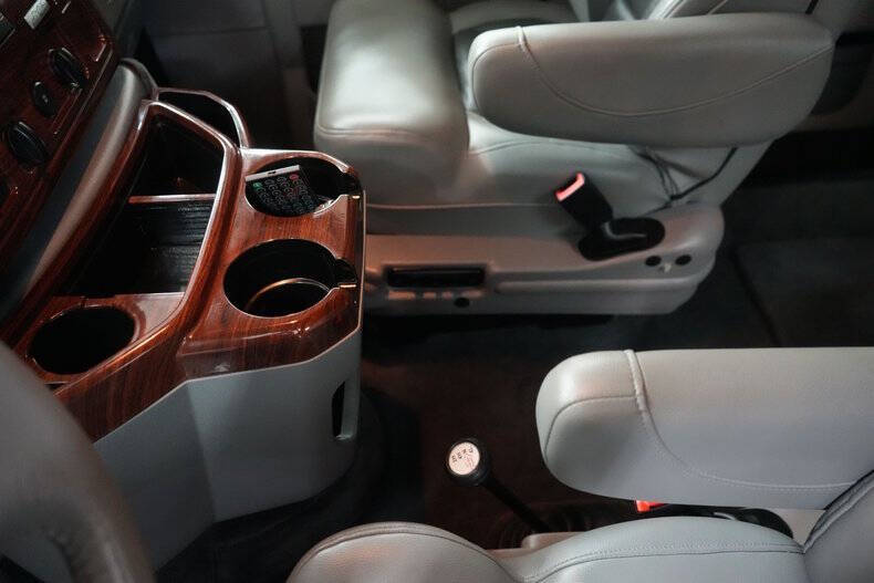 2013 Ford E-Series E-350 SD