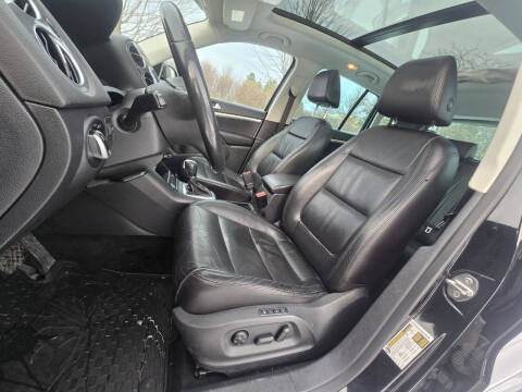 2012 Volkswagen Tiguan SEL 4Motion