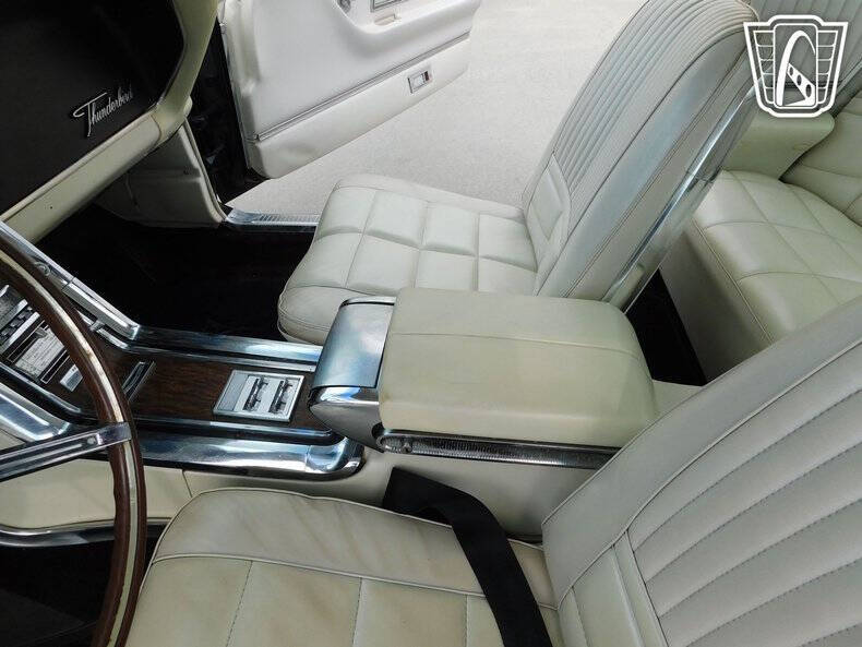 1966 Ford Thunderbird