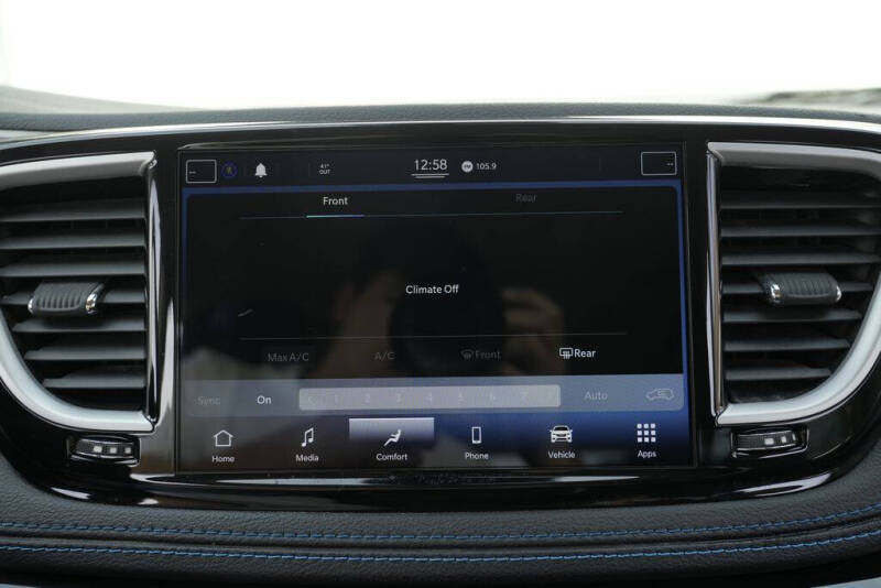 2021 Chrysler Pacifica Touring